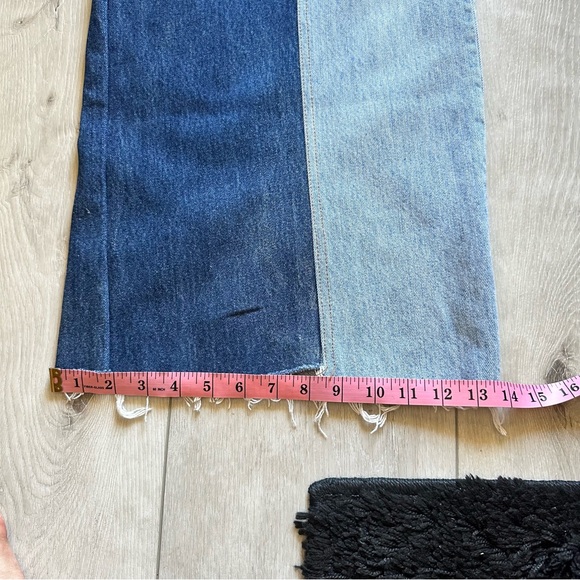 Vintage Reconstructed Levi’s Two-Tone Denim Jeans – Wide Leg Streetwear Size 29 - Picture 8 of 11